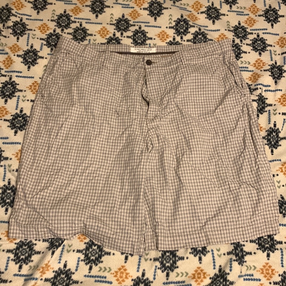 Mens Old Navy size 42 shorts